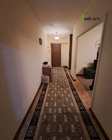 3 սենյականոց բնակարան Սայաթ-Նովայի պողոտայում, 70 ք.մ., 9/11 հարկ, կապիտալ վերանորոգված