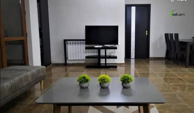 3 սենյականոց բնակարան նորակառույց շենքում Բագրևանդի փողոցում, 78 ք.մ., բարձր առաստաղներ