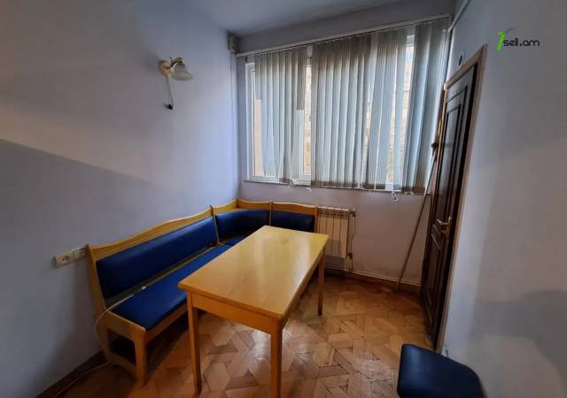 2 սենյականոց բնակարան Ամիրյան փողոցում, 68 ք.մ., 5/9 հարկ