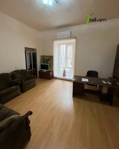 Գրասենյակային տարածք Ղազար Փարպեցու փողոցում կենտրոնում, 63 քմ