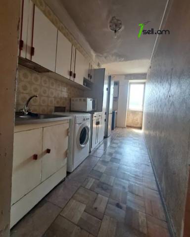 4 սենյականոց բնակարան Երվանդ Քոչարի փողոցում, 85 ք.մ., 2 սանհանգույց