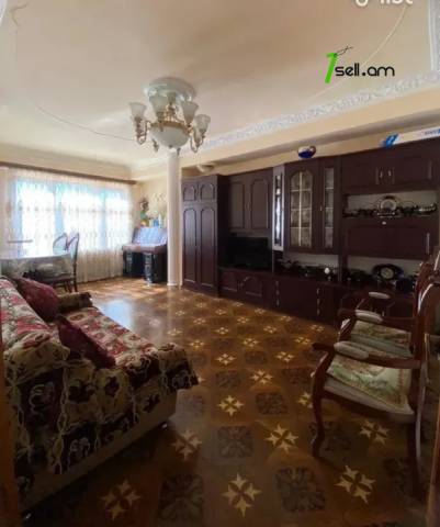 3 սենյականոց բնակարան, Դուրյան թաղամաս, 87 քմ, 7/9 հարկ, բարձր առաստաղներ, մի քանի պատշգամբ