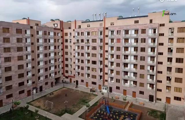 3 սենյականոց բնակարան նորակառույց շենքում Նիկողայոս Ադոնցի փողոցում, 69 ք.մ., բարձր առաստաղներ