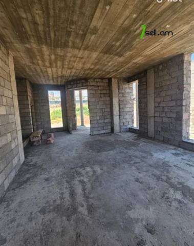 Երեք հարկանի տուն, Գ-1 թաղամաս Աջափնյակում, 280 քմ, 3+ սանհանգույց