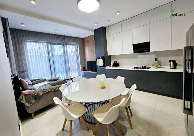 Երկու հարկանի տուն Մուշ փողոցում Քասախում, 865 ք.մ., 3+ սանհանգույց, կապիտալ վերանորոգված