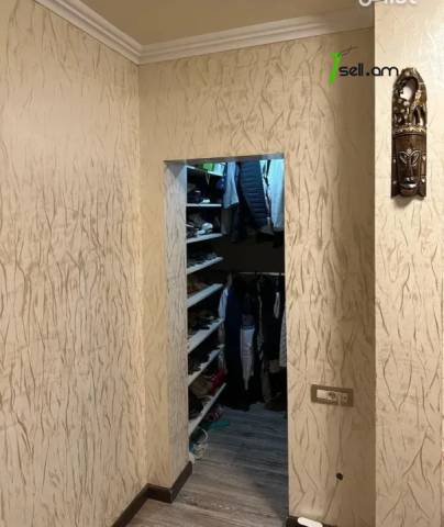 3 սենյականոց բնակարան Կարախանյան փողոցում, 90 ք.մ., 2/9 հարկ, կապիտալ վերանորոգված