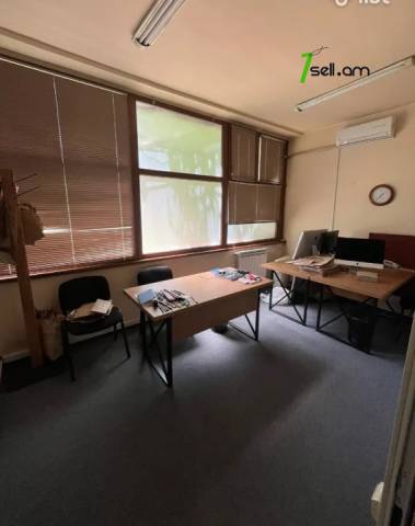 Բազմաֆունկցիոնալ գույք Վարդանանց փողոցում կենտրոնում, 300 քմ