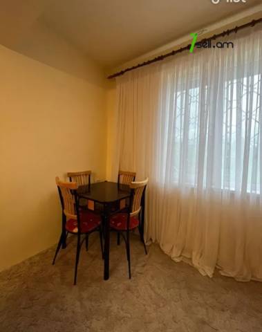 2 սենյականոց բնակարան Նոր Արեշի 22-րդ փողոցում, 50 քմ, 2/5 հարկ, կապիտալ վերանորոգված, քարե շենք