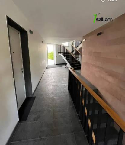 4 սենյականոց բնակարան նորակառույց շենքում Արաբկիրում, 144 ք.մ., 2 սանհանգույց, բարձր առաստաղներ