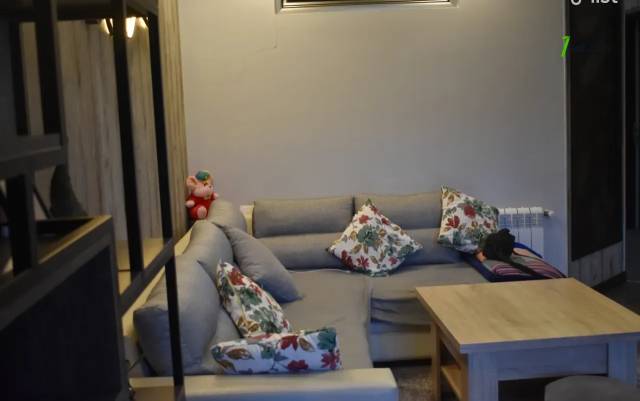 6 սենյականոց բնակարան նորակառույց շենքում Գյուրջյան փողոցում, 130 քմ, 5/8 հարկ, 3+ սանհանգույց