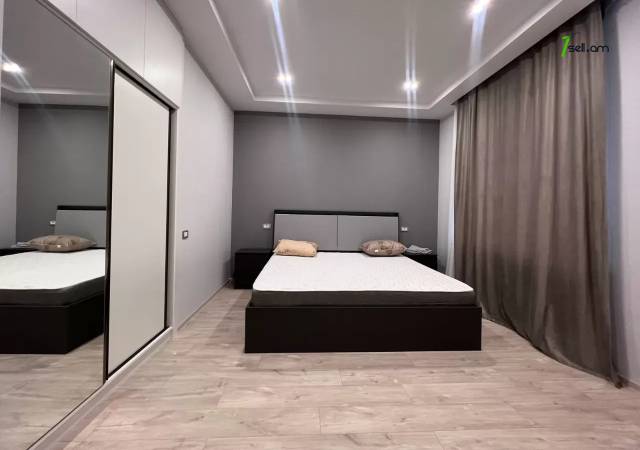 Երկու հարկանի քարե տուն Գոգոլի փողոցում Քանաքեռ Զեյթունում, 550 ք.մ., 3+ սանհանգույց