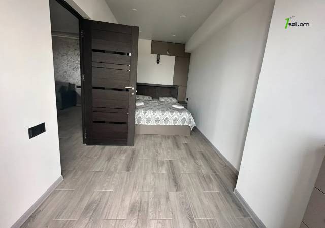 2 սենյականոց բնակարան Ամիրյան փողոցում, 58 ք.մ., 15/17 հարկ, կապիտալ վերանորոգված