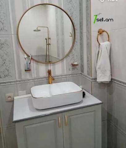 Ընդարձակ 3 սենյականոց բնակարան նորակառույց շենքում Ավանում, 190 քմ, բարձր առաստաղներ