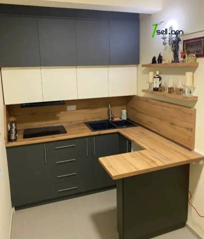 1 սենյականոց բնակարան Կորյունի փողոցում, 35 ք.մ., 1/6 հարկ, եվրովերանորոգված, քարե շենք