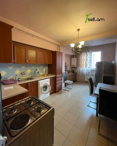 2 սենյականոց բնակարան Մարտիրոս Սարյանի փողոցում, 70 քմ, 9/11 հարկ, կոսմետիկ վերանորոգում