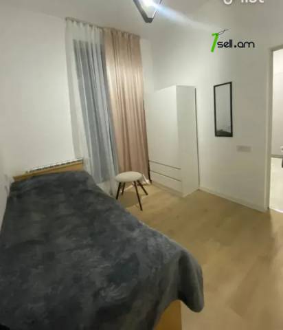 Մեկ հարկանի քարե տուն 16-րդ փողոցում Զովունիում, 60 քմ, կապիտալ վերանորոգված