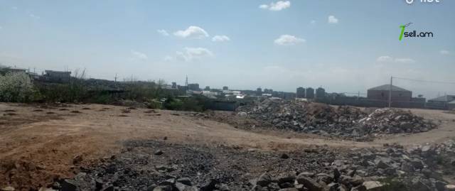 Հողատարածք բնակելի շինությունների համար Աջափնյակում, 1000 ք.մ.