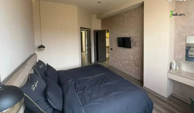 3 սենյականոց բնակարան նորակառույց շենքում Անաստաս Միկոյանի փողոցում, 67 ք.մ., բարձր առաստաղներ