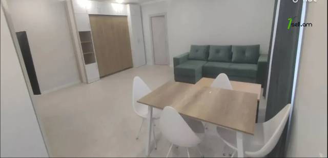 2 սենյականոց բնակարան Ֆուչիկի փողոցում, 43 ք.մ., 2/5 հարկ, եվրովերանորոգված, քարե շենք