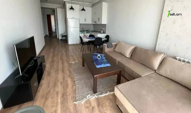 3 սենյականոց բնակարան նորակառույց շենքում Ռուբեն Սևակի փողոցում, 84 ք.մ., 5/7 հարկ, 2 սանհանգույց