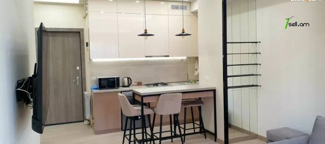 1 սենյականոց բնակարան նորակառույց շենքում Ամիրյան փողոցում, 46 ք.մ., 5/19 հարկ, եվրովերանորոգված