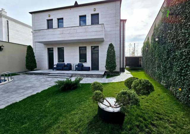 Երկու հարկանի քարե տուն, Նոյ թաղամաս Մալաթիա Սեբաստիայում, 820 քմ, 3+ սանհանգույց