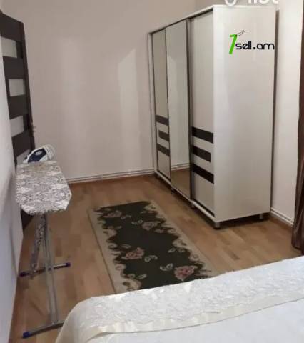 2 սենյականոց բնակարան Բաբայան փողոցում, 52 ք.մ., 2/5 հարկ, կապիտալ վերանորոգված, քարե շենք