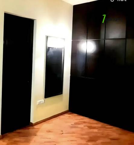 2 սենյականոց բնակարան Նաիրի Զարյան փողոցում, 58 ք.մ., բարձր առաստաղներ, 1/4 հարկ, եվրովերանորոգված