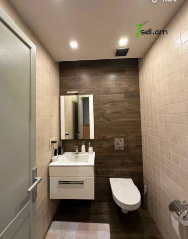 4 սենյականոց բնակարան նորակառույց շենքում Հայրիկ Մուրադյան փողոցում, 149 ք.մ., 3/18 հարկ