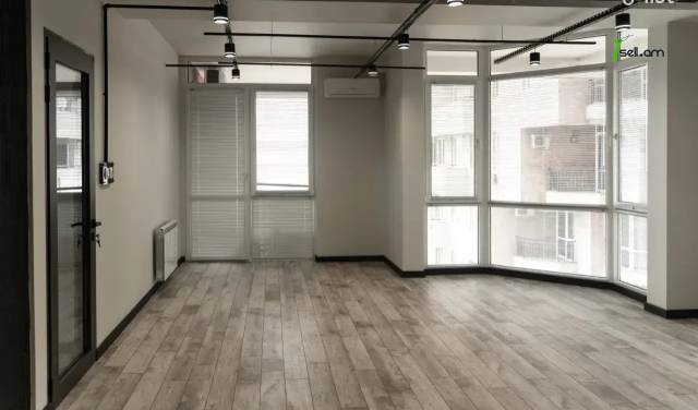 Ընդարձակ 4 սենյականոց բնակարան նորակառույց շենքում Նաիրի Զարյան փողոցում, 204 քմ, 10/16 հարկ