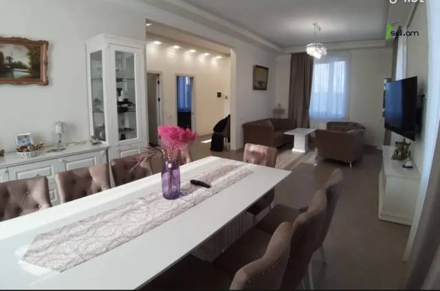 Երկու հարկանի քարե տուն Շրջանցիկ Թունել փողոցում Արաբկիրում, 220 ք.մ., 3+ սանհանգույց