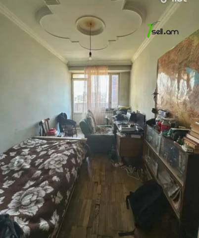 4 սենյականոց բնակարան Շիրազի փողոցում, 120 քմ, նախավերջին հարկ, բարձր առաստաղներ, մի քանի պատշգամբ