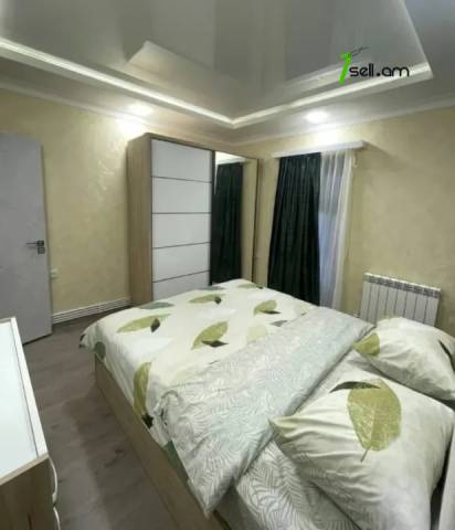 2 սենյականոց բնակարան Մարշալ Բաղրամյան պողոտայում, 48 ք.մ., 1/3 հարկ, դիզայներական ոճով վերանորոգված