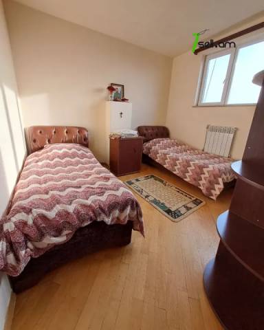 3 սենյականոց բնակարան Մարշալ Բաղրամյան պողոտայում, 86 ք.մ., նախավերջին հարկ, կապիտալ վերանորոգված