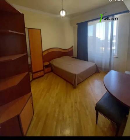 4 սենյականոց բնակարան նորակառույց շենքում Գյուլբենկյան փողոցում, 130 ք.մ., 2 սանհանգույց