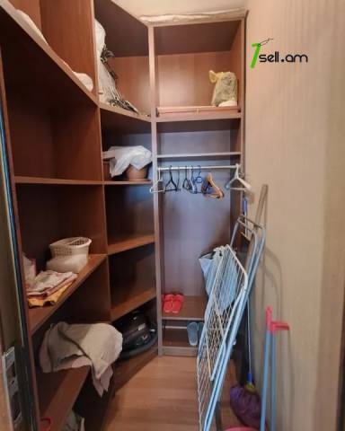 2 սենյականոց բնակարան Եզնիկ Կողբացու փողոցում, 80 ք.մ., եվրովերանորոգված