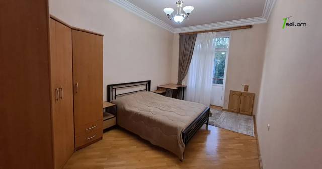 2 սենյականոց բնակարան Բաղրամյան պողոտայում, 70 քմ, նախավերջին հարկ, կապիտալ վերանորոգված, քարե շենք