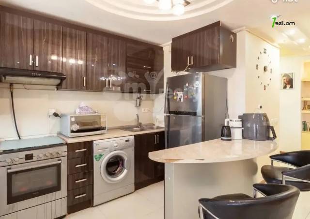 3 սենյականոց բնակարան նորակառույց շենքում Կոմիտասի պողոտայում, 96 քմ, 4/13 հարկ, 2 սանհանգույց