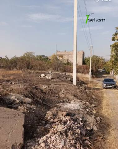 Հողատարածք բնակելի շինությունների համար Պտղնիում, 525 ք.մ.