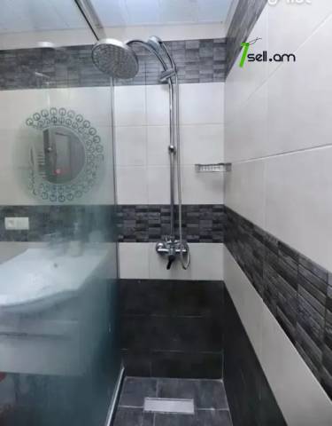 2 սենյականոց բնակարան, Komitas Ave, 48 քմ, 3/5 հարկ, կապիտալ վերանորոգված, քարե շենք