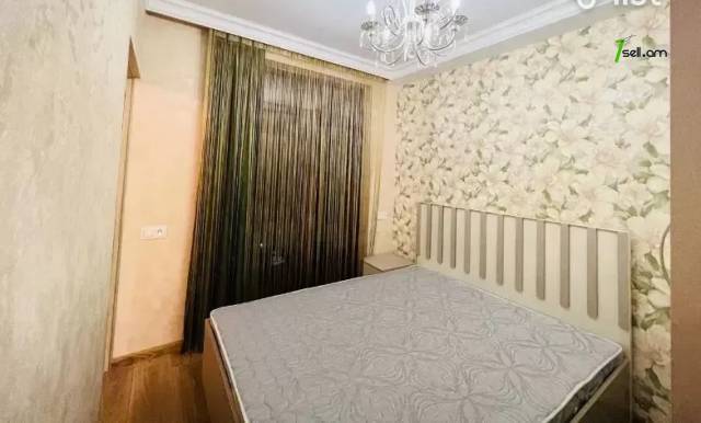 2 սենյականոց բնակարան Կիևյան փողոցում, 40 ք.մ., բարձր առաստաղներ, 2/5 հարկ, եվրովերանորոգված