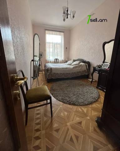 2 սենյականոց բնակարան Վարդանանց փողոցում, 62 ք.մ., բարձր առաստաղներ, 3/5 հարկ, կապիտալ վերանորոգված