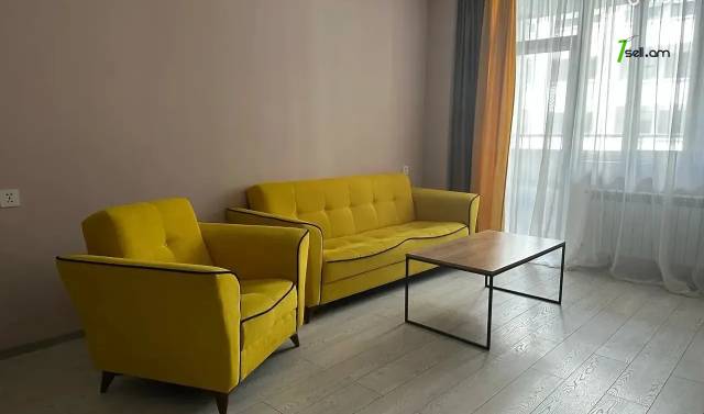 2 սենյականոց բնակարան նորակառույց շենքում Պարույր Սևակի փողոցում, 70 ք.մ., 10/15 հարկ