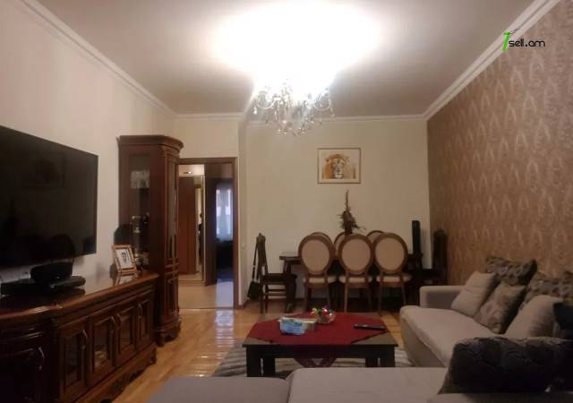 3 սենյականոց բնակարան Մինաս Ավետիսյան փողոցում, 78 ք.մ., նախավերջին հարկ, կապիտալ վերանորոգված