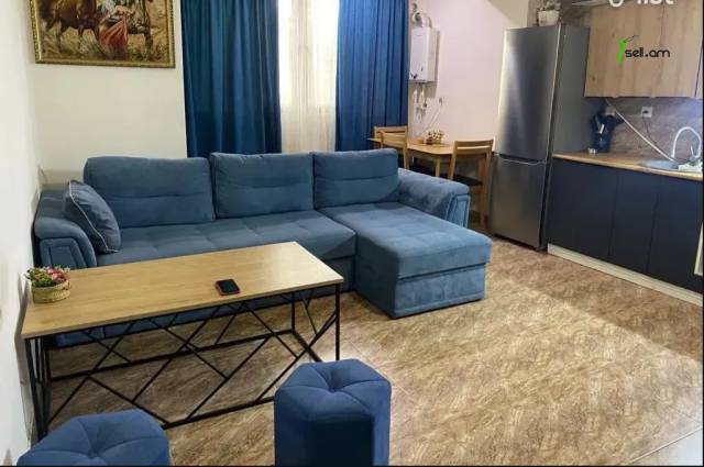 2 սենյականոց բնակարան Արաբկիրի 37-րդ փողոցում, 42 քմ, 1/5 հարկ, եվրովերանորոգված, քարե շենք