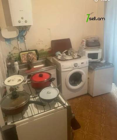 2 սենյականոց բնակարան Գորգագործների փողոցում, 56 քմ, քարե շենք