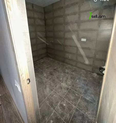 3 սենյականոց բնակարան նորակառույց շենքում Մոնթե Մելքոնյան փողոցում, 77 քմ, 6/17 հարկ