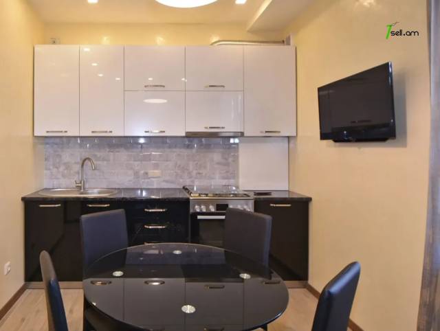 5 սենյականոց բնակարան Տերյան փողոցում, 125 ք.մ., 2 սանհանգույց, դիզայներական ոճով վերանորոգված