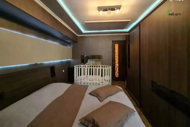 4 սենյականոց բնակարան Պուշկինի փողոցում, 95 քմ, 3/10 հարկ, կապիտալ վերանորոգված