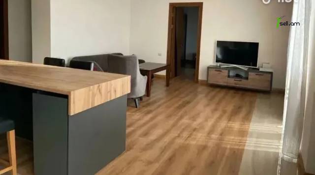 3 սենյականոց բնակարան Կիևյան փողոցում, 110 քմ, նախավերջին հարկ, 2 սանհանգույց, բարձր առաստաղներ